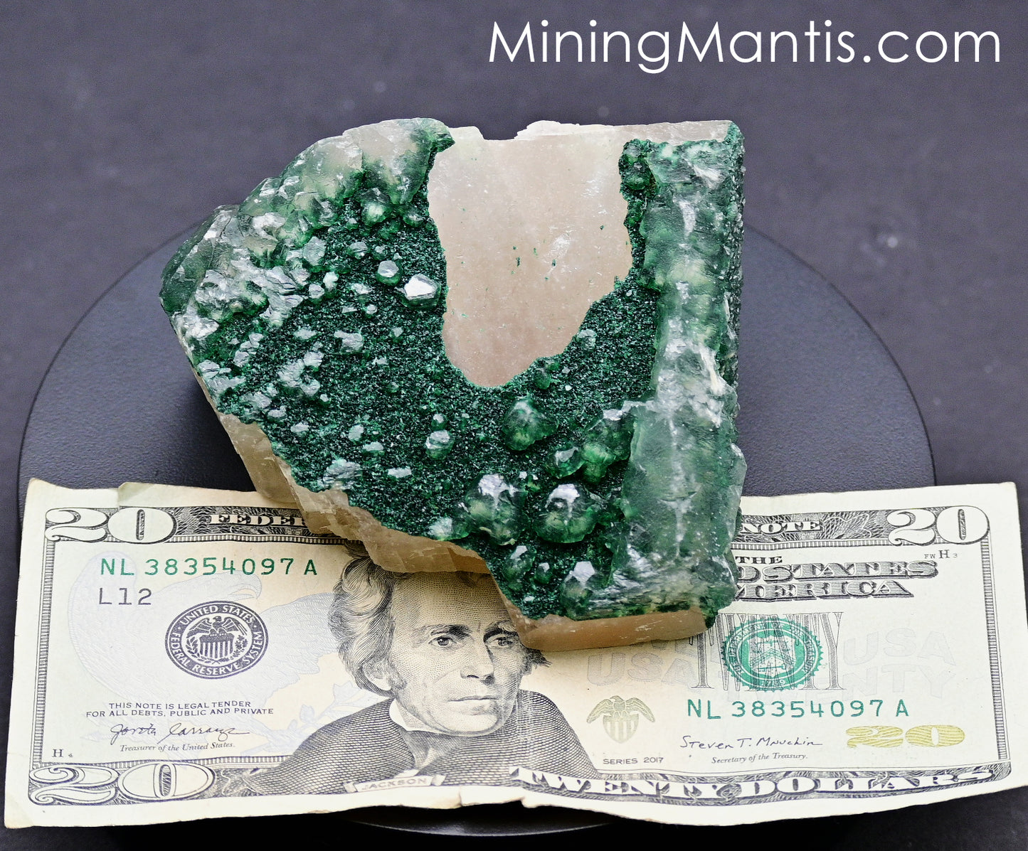 Malachite on Calcite