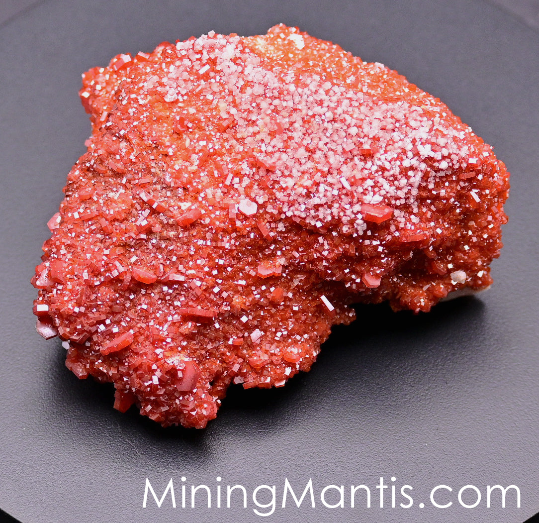 Vanadinite on Barite